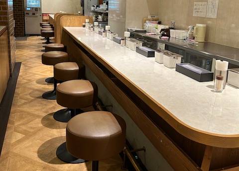 モンスナック 新宿野村ビル店